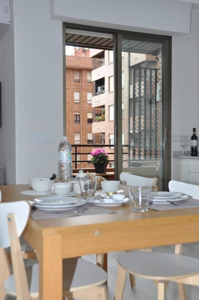 Apto La Estambrera I I Wifi Y Aire Acondicionado Logroño Kültér fotó